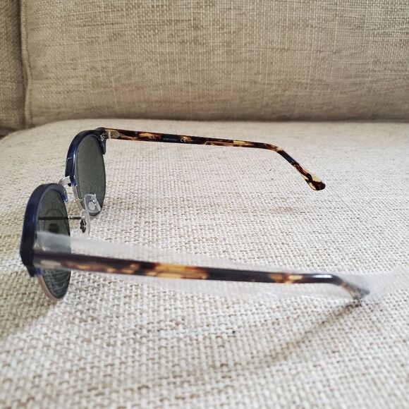 NEW: Ray-Ban 51mm Icons Clubround Phantos Sunglasses in Blue - Picture 8 of 16